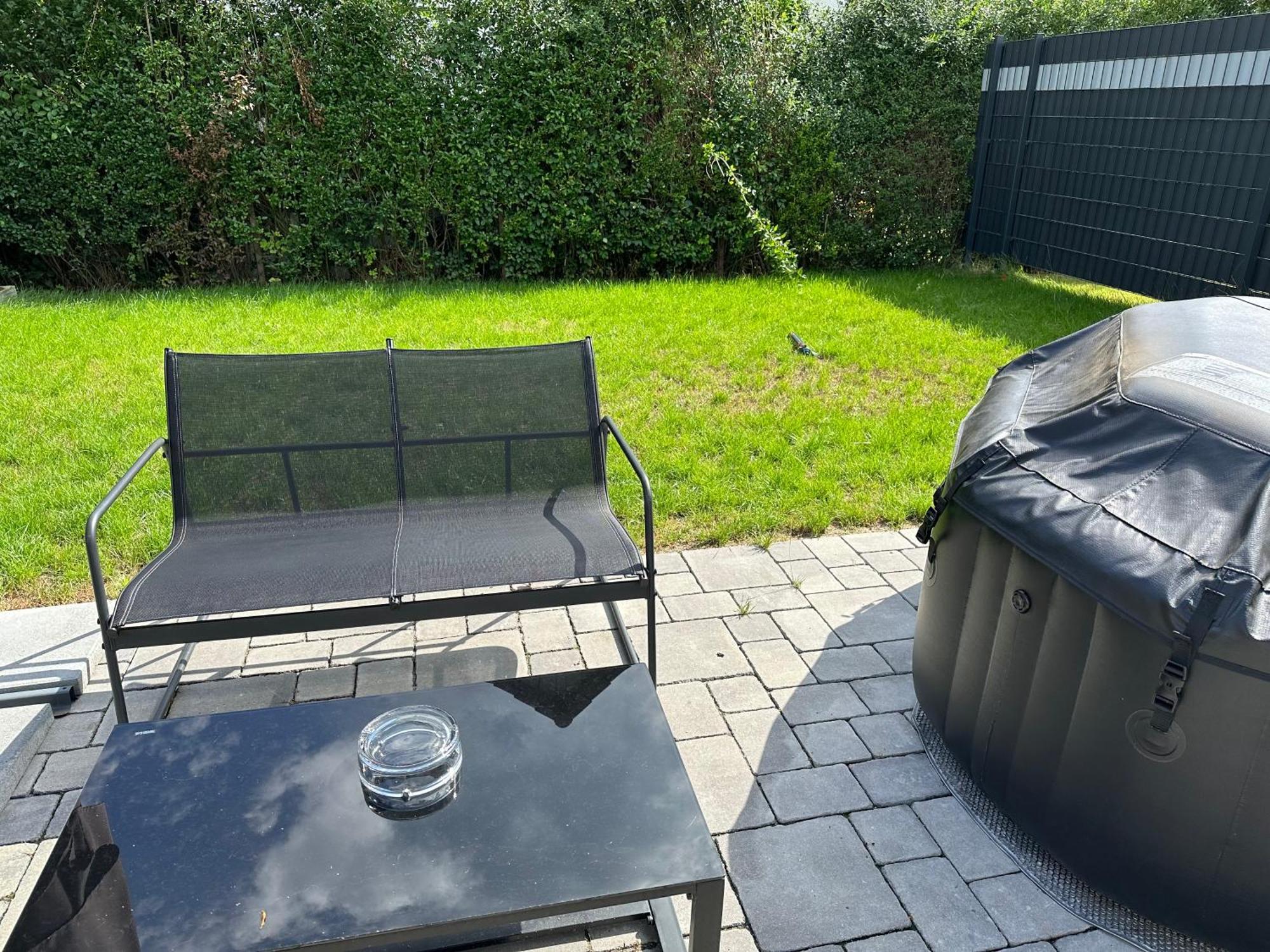 Traumhafte Haushaelfte Mit Kamin, Garten & Whirlpool Apartman Berlin Kültér fotó
